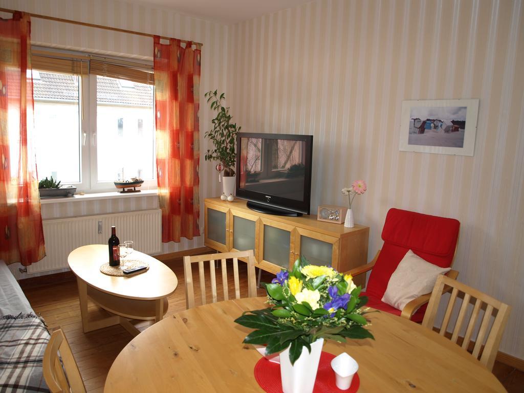 Appartement Haus Ostseeatoll à Rostock Extérieur photo
