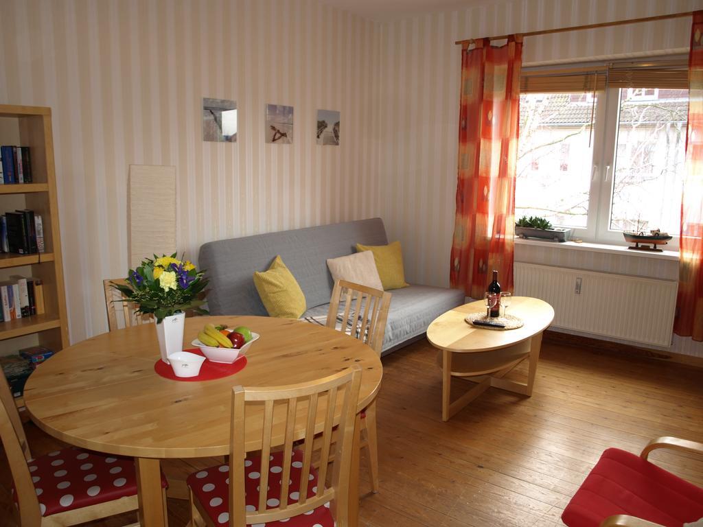 Appartement Haus Ostseeatoll à Rostock Extérieur photo